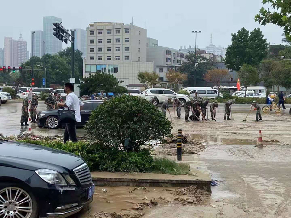 洪災后的鄭州一角